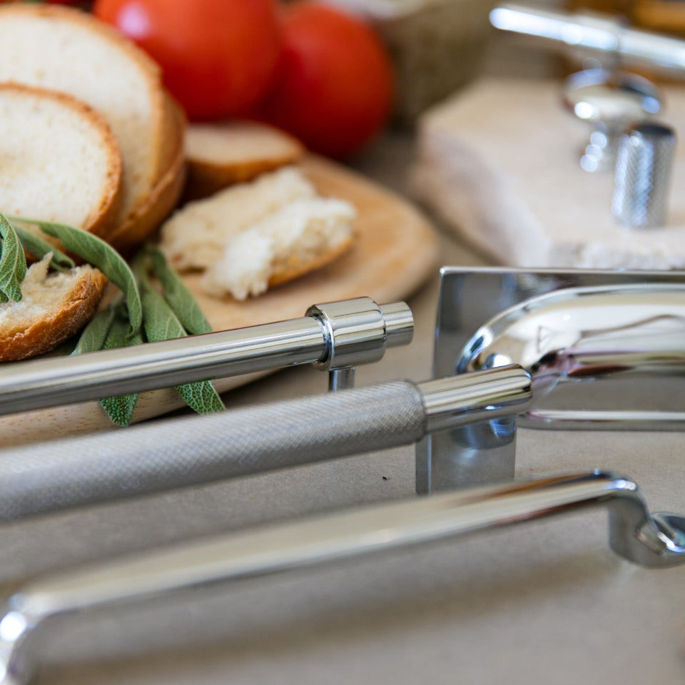 Turner Hastings Verona 224mm Pull Handle  Chrome