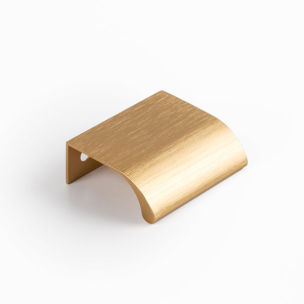 Momo Handles Ona Lip Pull Handle Dark Brushed Brass