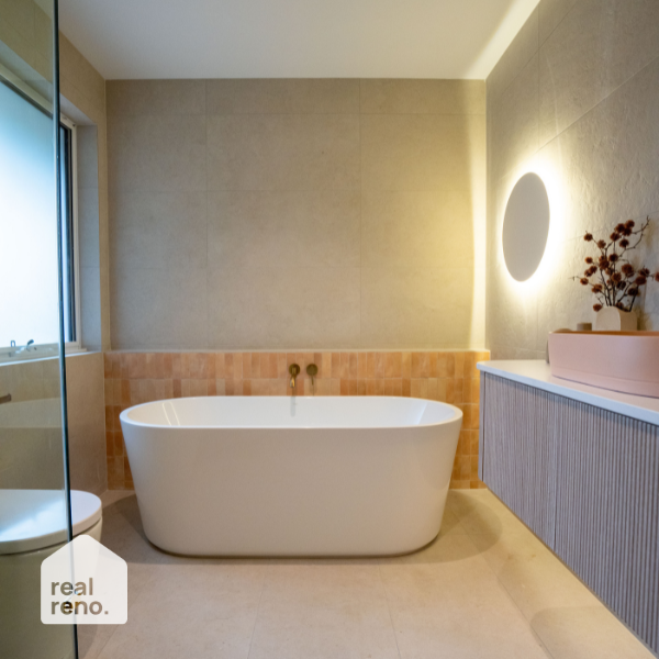 Caroma Urbane II Freestanding Bath White