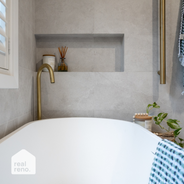 Meir Round Freestanding Bath Filler - Tiger Bronze