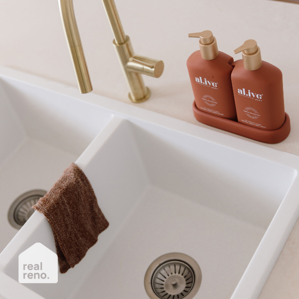 Phoenix Vivid Slimline Pull Out Sink Mixer - Brushed Gold - the blue space Real Reno