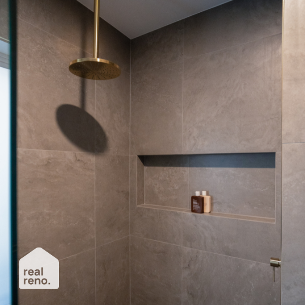 Phoenix Vivid Shower Rose 230mm Round - Brushed Gold