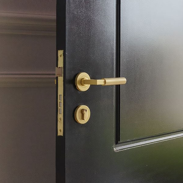 Zanda Zurich Entrance Door Handle Set 70mm Cylinder (Key/Turn) Satin Brass