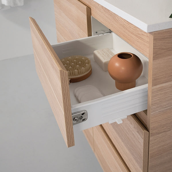 Example of Glacier Lite Bright White interior and drawer hardware