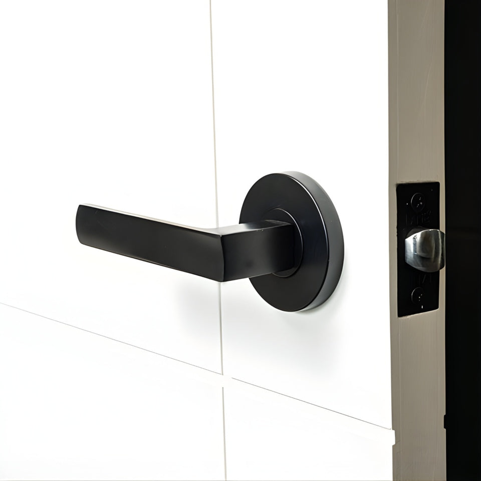 Lane Oxford Passage Lever Door Handle Set On Round Rosette Matte Black