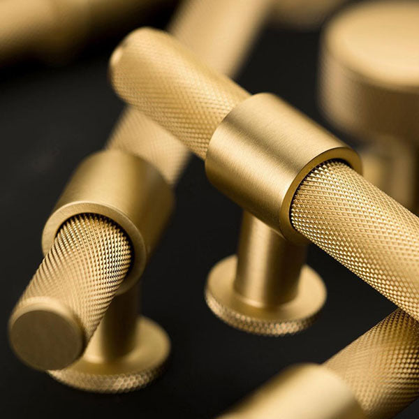 Momo Handles Belgravia Bar Pull Brushed Satin Brass