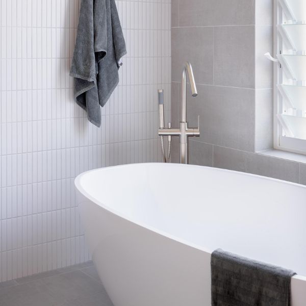Meir Paddle Round Freestanding Bath Spout and Hand Shower Brushed Nickel
