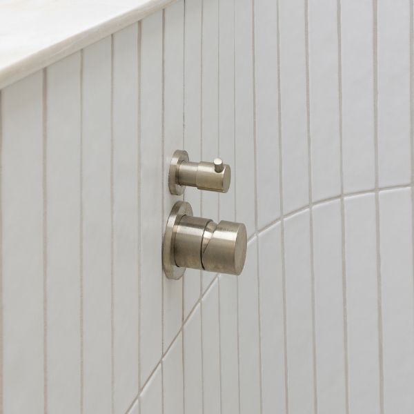 Meir Pinless Round Wall Mixer with Diverter Brushed Nickel