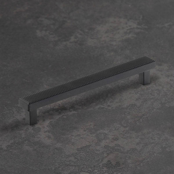 Momo Handles Barrington Bar Handle Matt Black