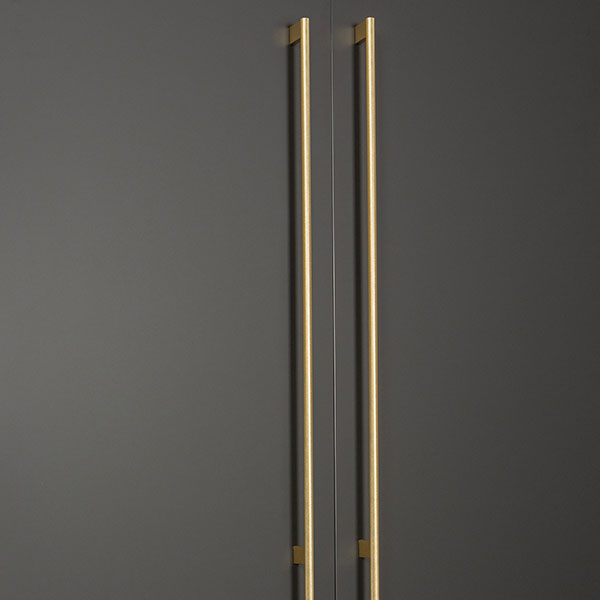 Momo Handles Graf Knurled D Handle Brushed Dark Brass
