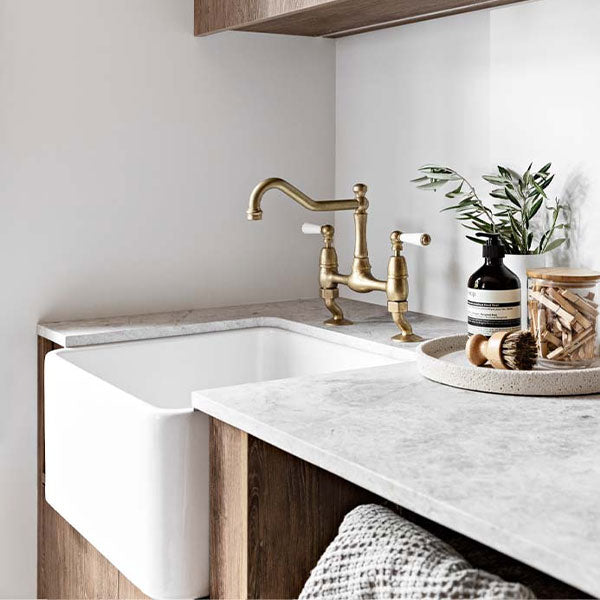 Turner Hastings Novi 50 x 46 Fine Fireclay Butler Sink