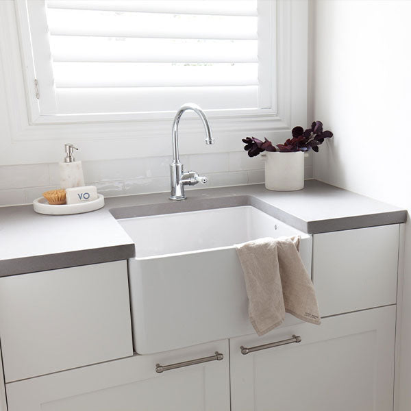 Turner Hastings Novi 50 x 46 Fine Fireclay Butler Sink